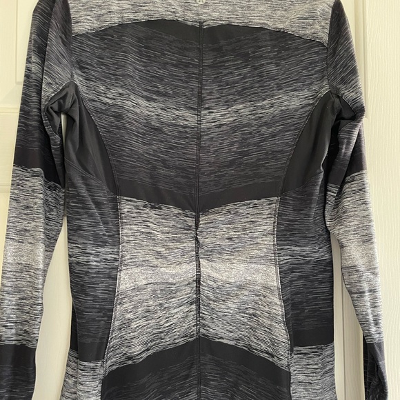 Athletic Top - Picture 3 of 4